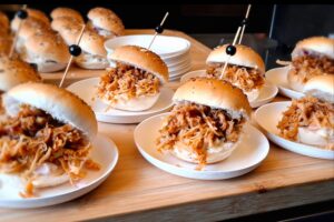 Broodje pulled chicken