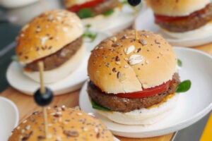 all around the world, Mini hamburger